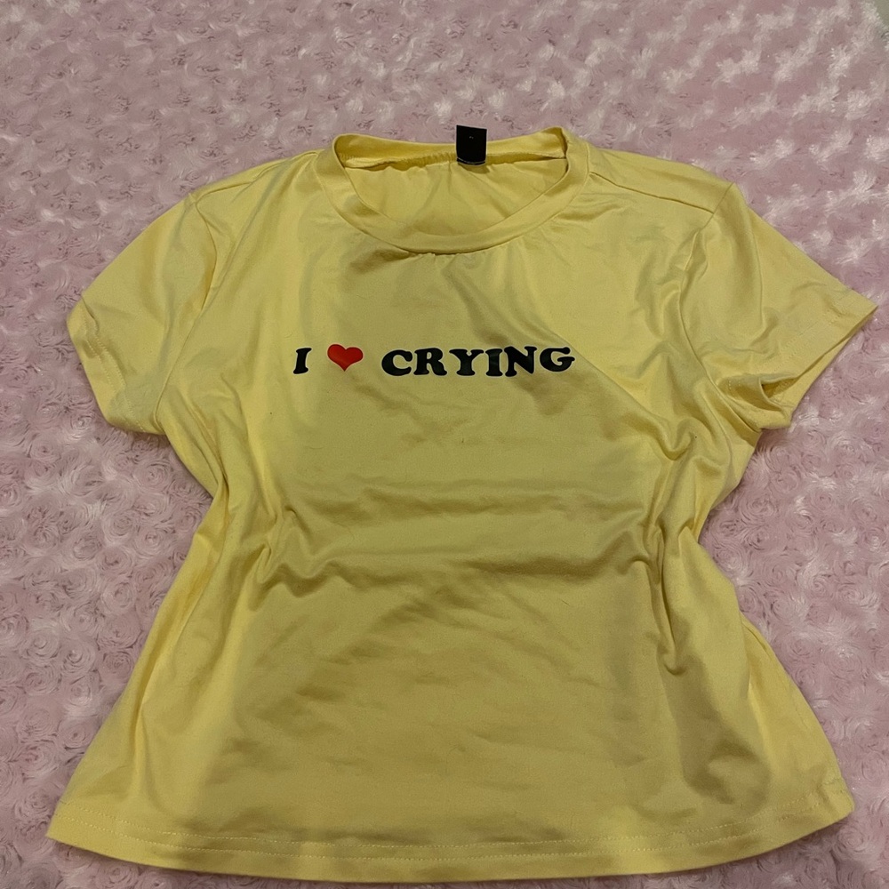 Women’s Yellow Graphic Tee - I ♥ Crying